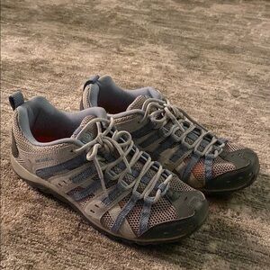 Merrell Gray and Blue Hiking Shoes - women’s size 7.5 - lace up- mesh front